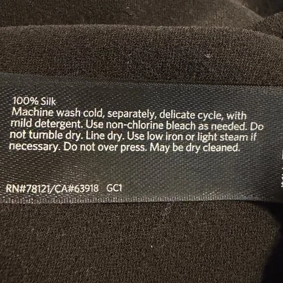 Like new Eileen Fisher Black 100% Silk Minimalist V-Neck Tunic Top XS - Picture 9 of 10